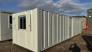 32'x10' Steel Unit Ref:3761 32'x10' Steel Unit Ref:3761