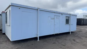 32'x10' Steel Unit Ref:4158 32'x10' Steel Unit Ref:4158