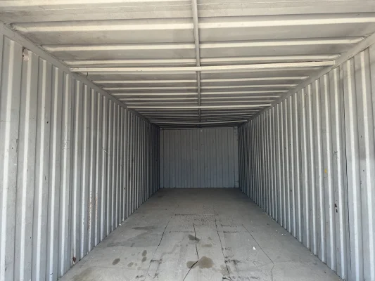  - Ref: 3683 - 32'x10' Container