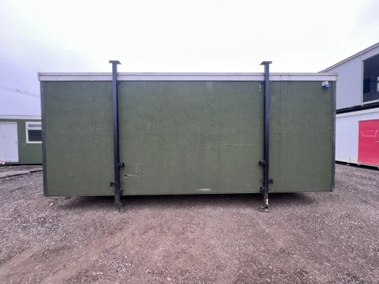  - Ref: 3678 - 20'x9' Cabins up to 24' Long