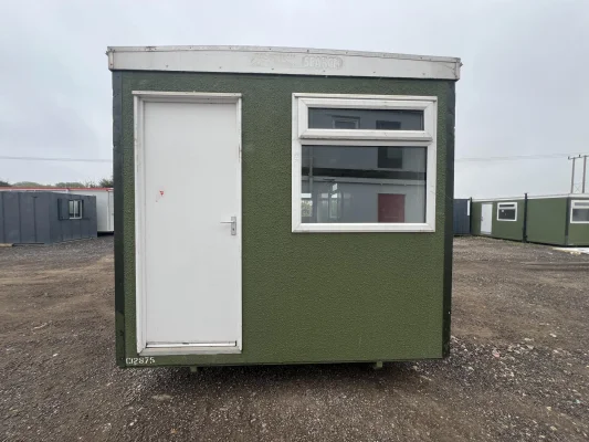  - Ref: 3679 - 24'x9' Cabins up to 24' Long