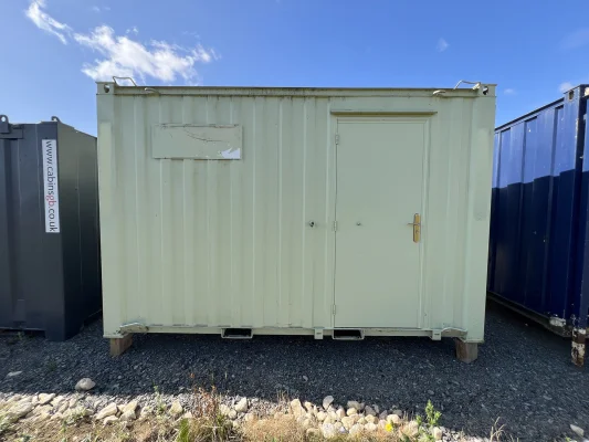  - Ref: 3671 - 13'x8' Cabins up to 24' Long