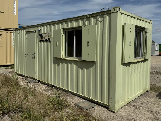  - Ref: 3692 - 21'x8' Cabins up to 24' Long