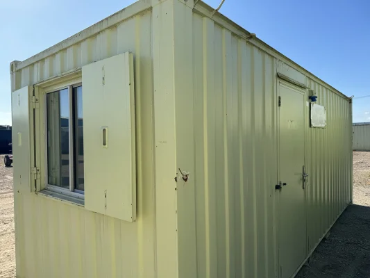  - Ref: 3700 - 21'x8' Cabins up to 24' Long