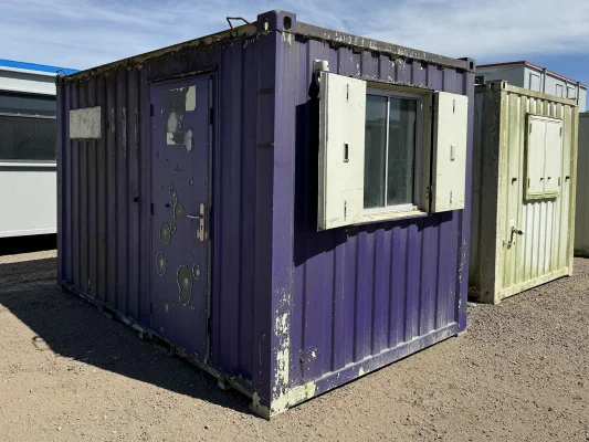  - Ref: 3702 - 12'x8' Cabins up to 24' Long