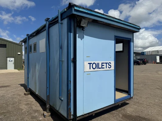  - Ref: 3653 - 16'x9' Toilet