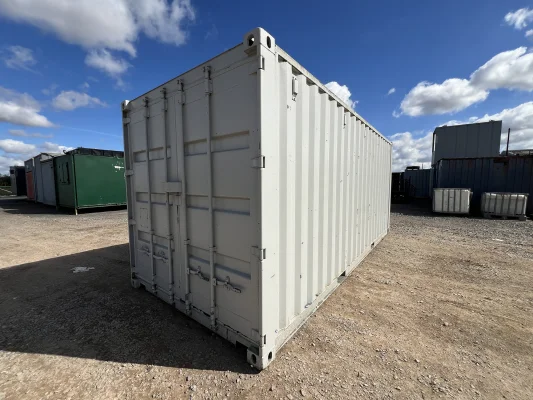  - Ref: 3724 - 20'x8' Container