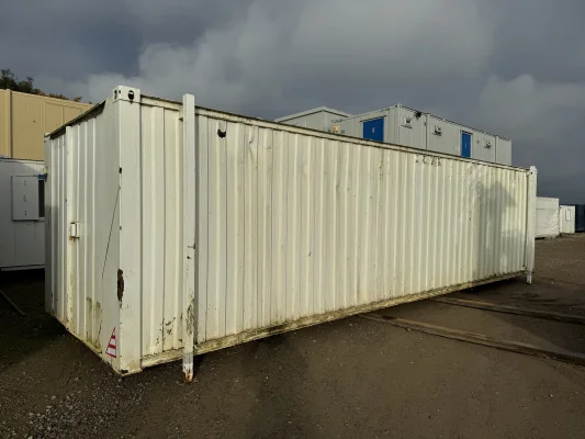  - Ref: 3785 - 32'x10' Container