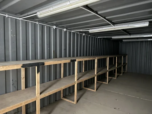  - Ref: 3785 - 32'x10' Container