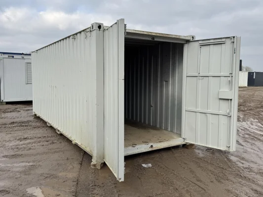  - Ref: 3831 - 21'x8' Container