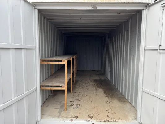  - Ref: 3831 - 21'x8' Container