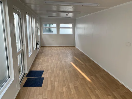 - Ref: 2199 - 32 x 10 Marketing Suites